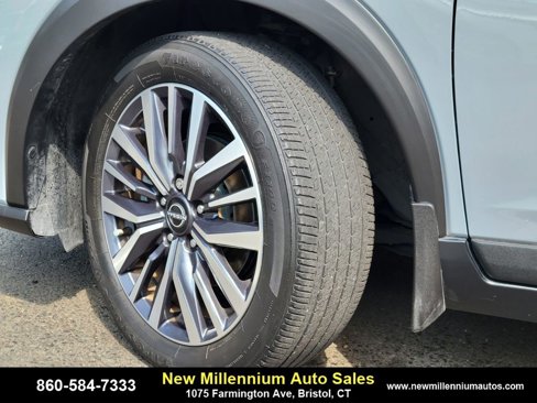 Used 2022 Nissan Kicks SV image 28