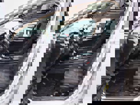 Used 2019 Ford Fusion SE image 11