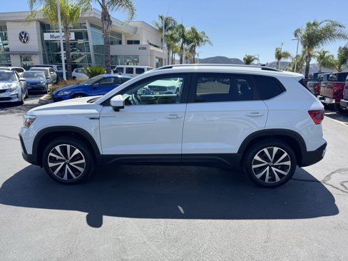 Certified 2023 Volkswagen Taos SE image 7