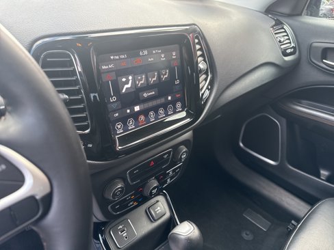 Used 2019 Jeep Compass Limited image 21
