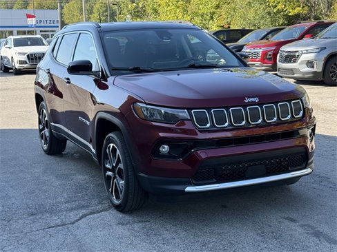Used 2022 Jeep Compass Limited image 3
