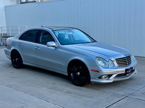 Used 2008 Mercedes-Benz E 350 Sedan image 7