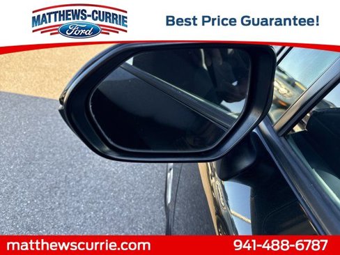 Used 2021 Toyota Corolla LE image 8