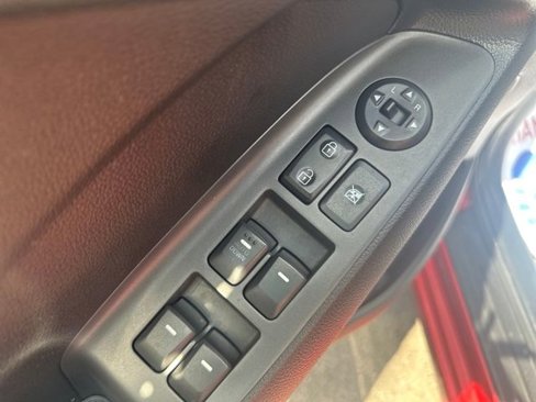 Used 2017 Kia Forte S image 33