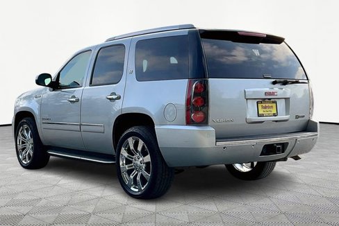 Used 2012 GMC Yukon Denali image 10