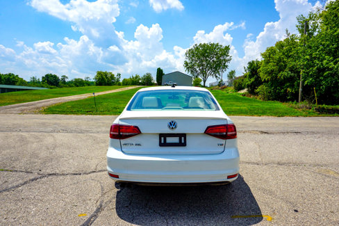 Used 2016 Volkswagen Jetta SEL w/ Lighting Package image 4