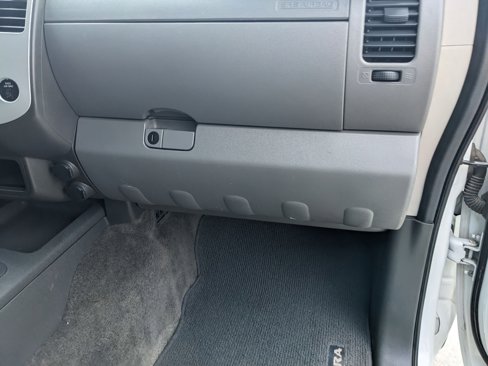 Used 2014 Nissan Xterra S image 19