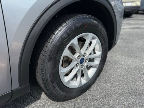 Used 2022 Ford Escape SE w/ Convenience Package image 9