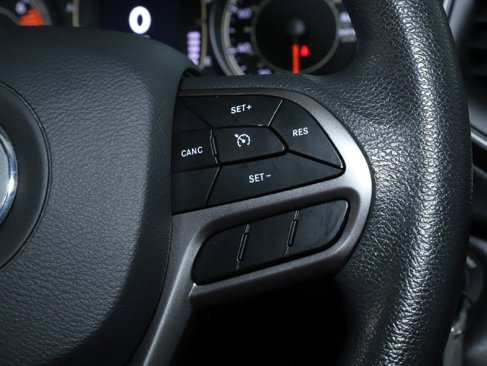 Used 2021 Jeep Cherokee Latitude image 23