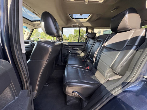 Used 2010 Jeep Commander Sport image 24
