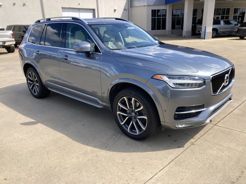 Used 2018 Volvo XC90 T6 Momentum w/ Convenience Package image 3