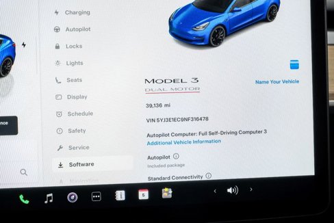Used 2022 Tesla Model 3 Performance image 42