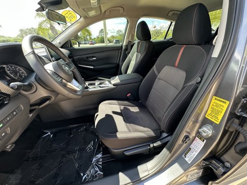 Used 2023 Nissan Sentra SR w/ Trunk Package image 23