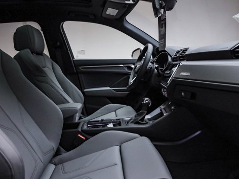 New 2025 Audi Q3 2.0T Premium image 19