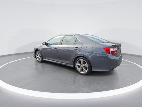 Used 2012 Toyota Camry SE image 7