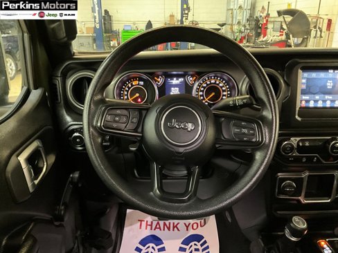 Used 2022 Jeep Wrangler Unlimited Sport image 9