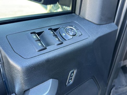 Used 2016 Ford F150 XLT w/ Equipment Group 302A Luxury image 28