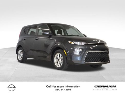 Used 2022 Kia Soul LX w/ Technology Package image 3