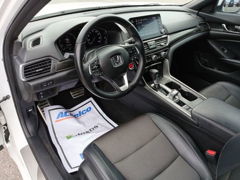 Used 2018 Honda Accord Sport image 10
