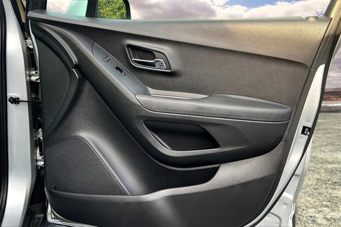 Used 2018 Chevrolet Trax LS image 23