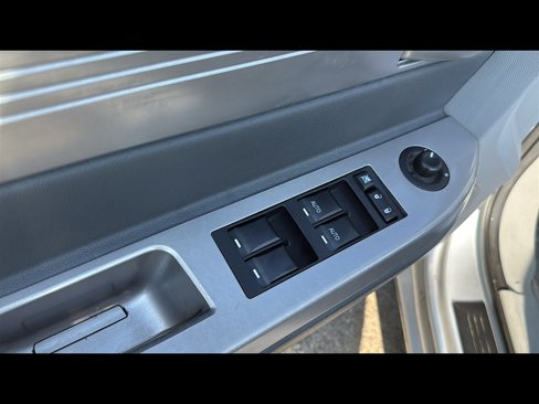 Used 2008 Chrysler Sebring LX image 8