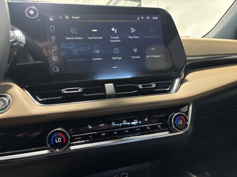 New 2026 Chevrolet Equinox ACTIV w/ Safety and Technology Package image 19