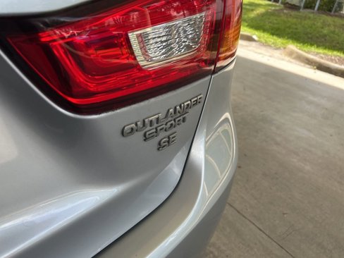 Used 2017 Mitsubishi Outlander Sport SE image 17