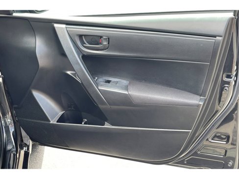 Used 2017 Toyota Corolla L image 19