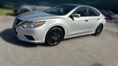Used 2017 Nissan Altima 2.5 S w/ Power Driver Seat Package image 1