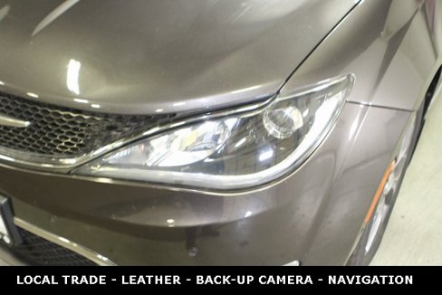 Used 2017 Chrysler Pacifica Limited image 9