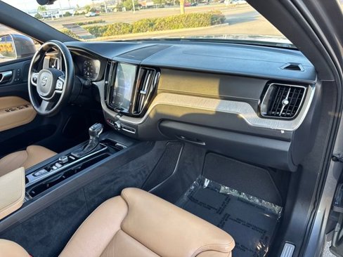 Used 2019 Volvo XC60 T5 Inscription image 20