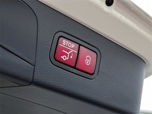 Certified 2021 Mercedes-Benz GLC 300 4MATIC image 30