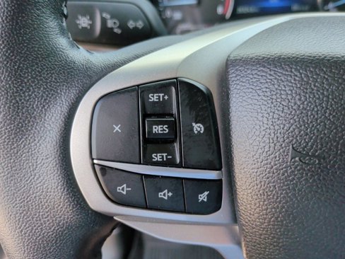 Used 2023 Ford Explorer XLT w/ Equipment Group 202A image 18