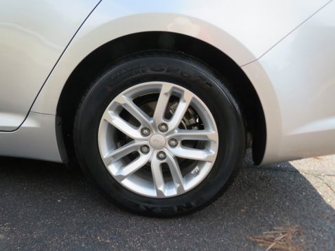 Used 2012 Kia Optima LX w/ Convenience Pkg image 15