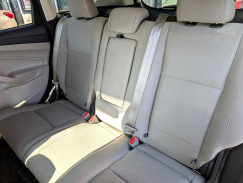 Used 2017 Ford Escape SE image 7
