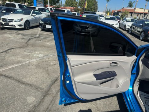 Used 2010 Honda Insight EX image 13