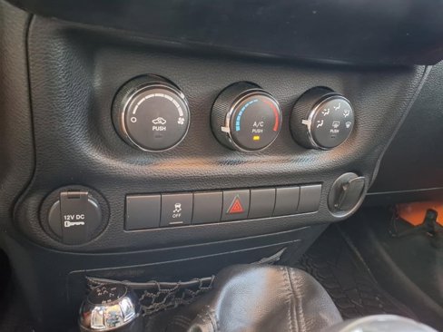 Used 2012 Jeep Wrangler Unlimited Sport w/ Connectivity Group image 29