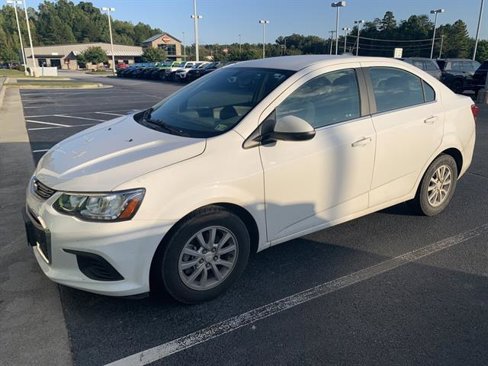 Used 2020 Chevrolet Sonic LT image 1