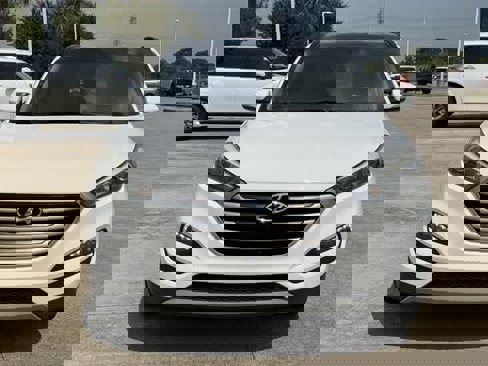 Used 2018 Hyundai Tucson Value w/ Cargo Package image 6