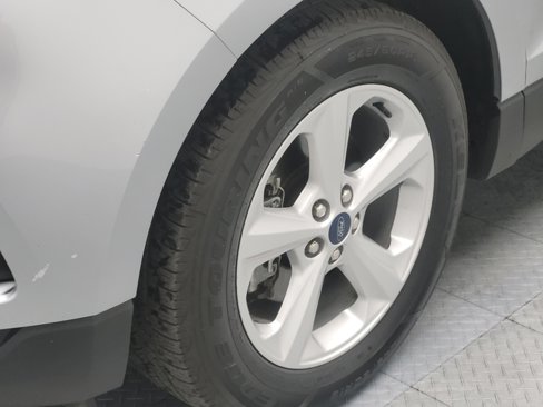 Used 2020 Ford Edge SE image 31