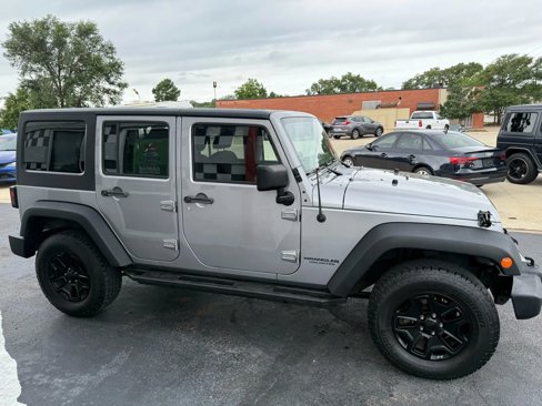 Used 2014 Jeep Wrangler Unlimited Sport image 9