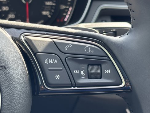 Used 2019 Audi A4 2.0T Premium image 22