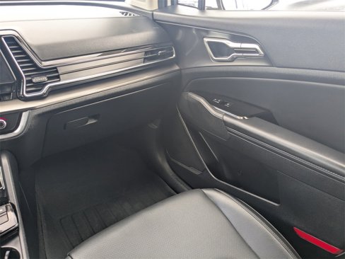 Used 2025 Kia Sportage EX image 15