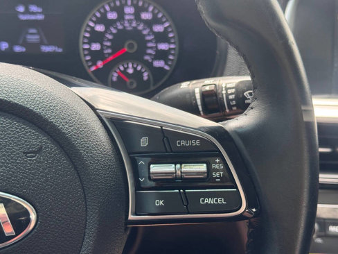 Used 2020 Kia Optima S image 18