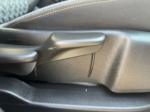 Used 2023 Chevrolet Equinox LT w/ LPO, Floor Liner Package image 33