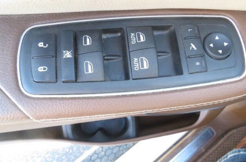 Used 2019 RAM 1500 Laramie image 16