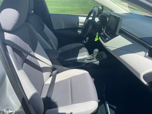 Used 2023 Toyota Corolla LE image 6