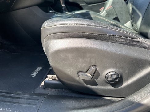 Used 2016 Jeep Cherokee High Altitude image 14