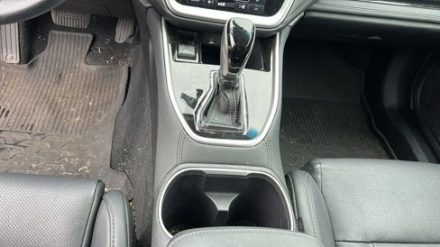 Used 2022 Subaru Outback Limited image 22