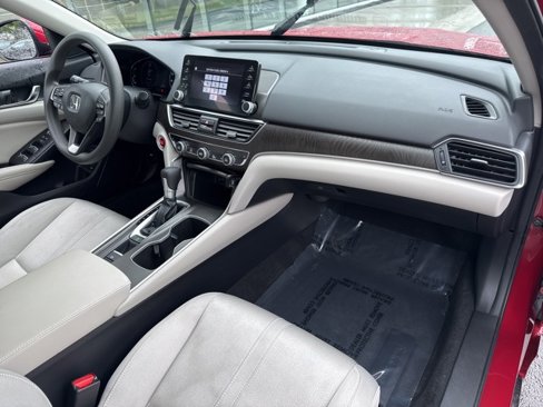 Used 2020 Honda Accord EX image 18